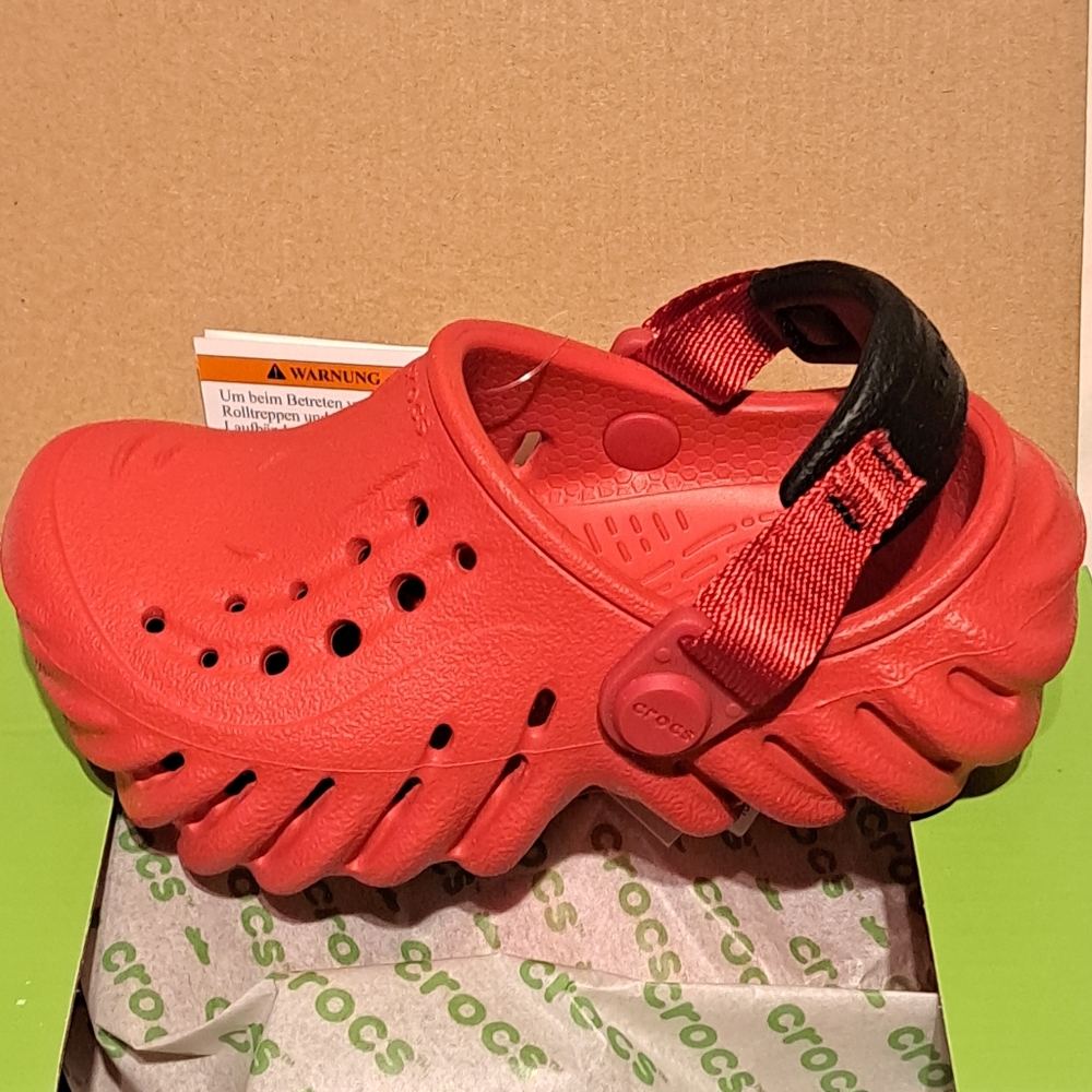 Crocs size c7, varsity Red